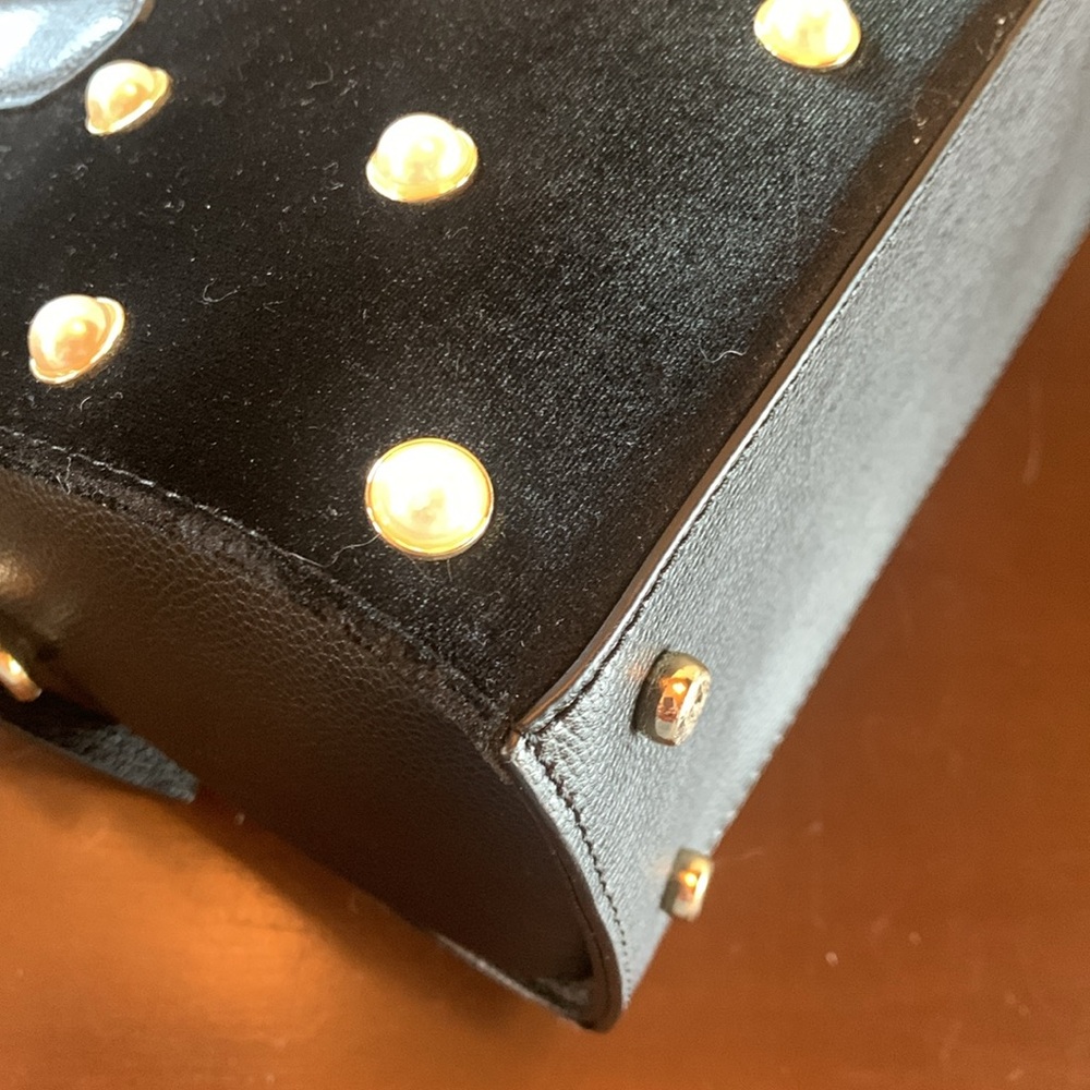 Kate Spade Mini Reilly velvet pearl bag EUC - Picture 8 of 17